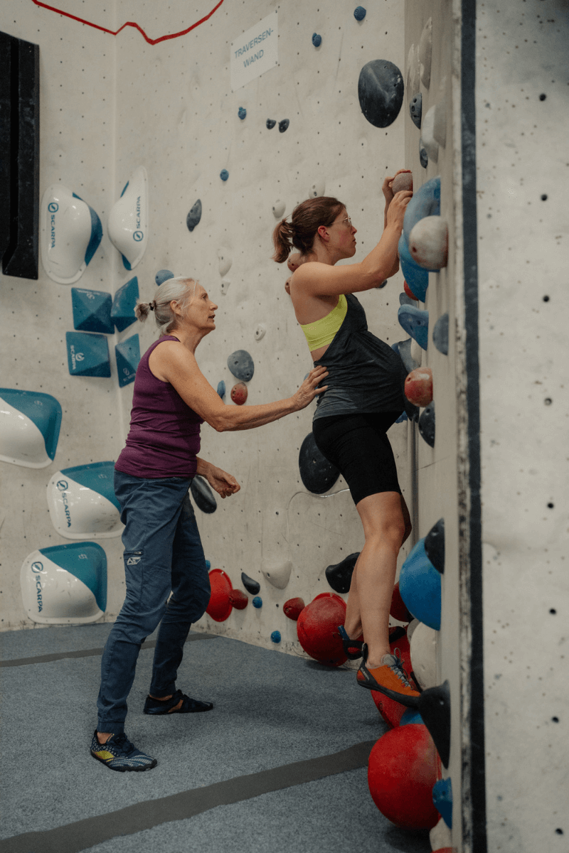 schwanger Bouldern, Schwangere Kletterin spotten